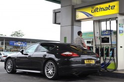 2011 Porsche Panamera Diesel. Image by Max Earey.