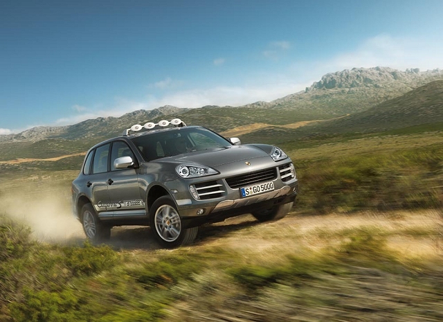 Commemorative Cayenne Transsyberia for Paris. Image by Porsche.