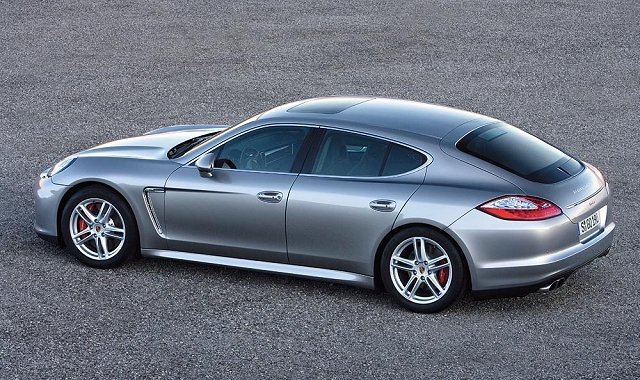 Porsche Panamera unveiled. Image by Porsche.