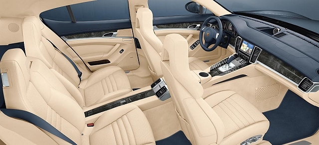 Panamera interior finally unveiled. Image by Porsche.