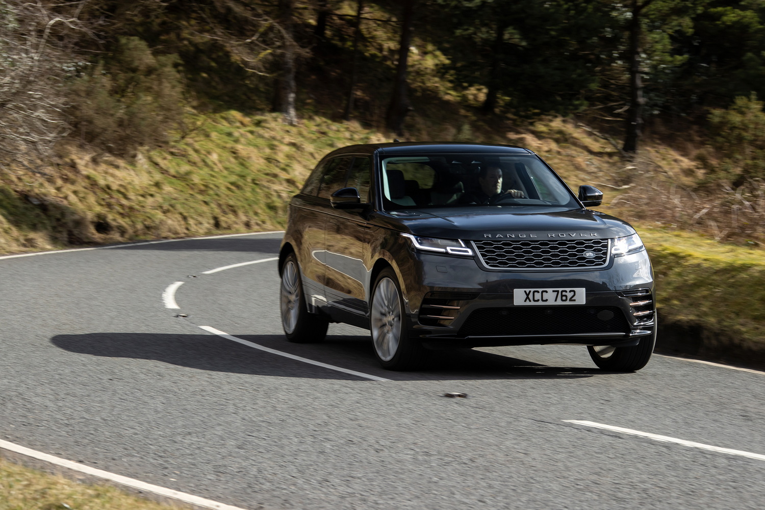 First drive: Range Rover Velar D300 MHEV. Image by Range Rover.