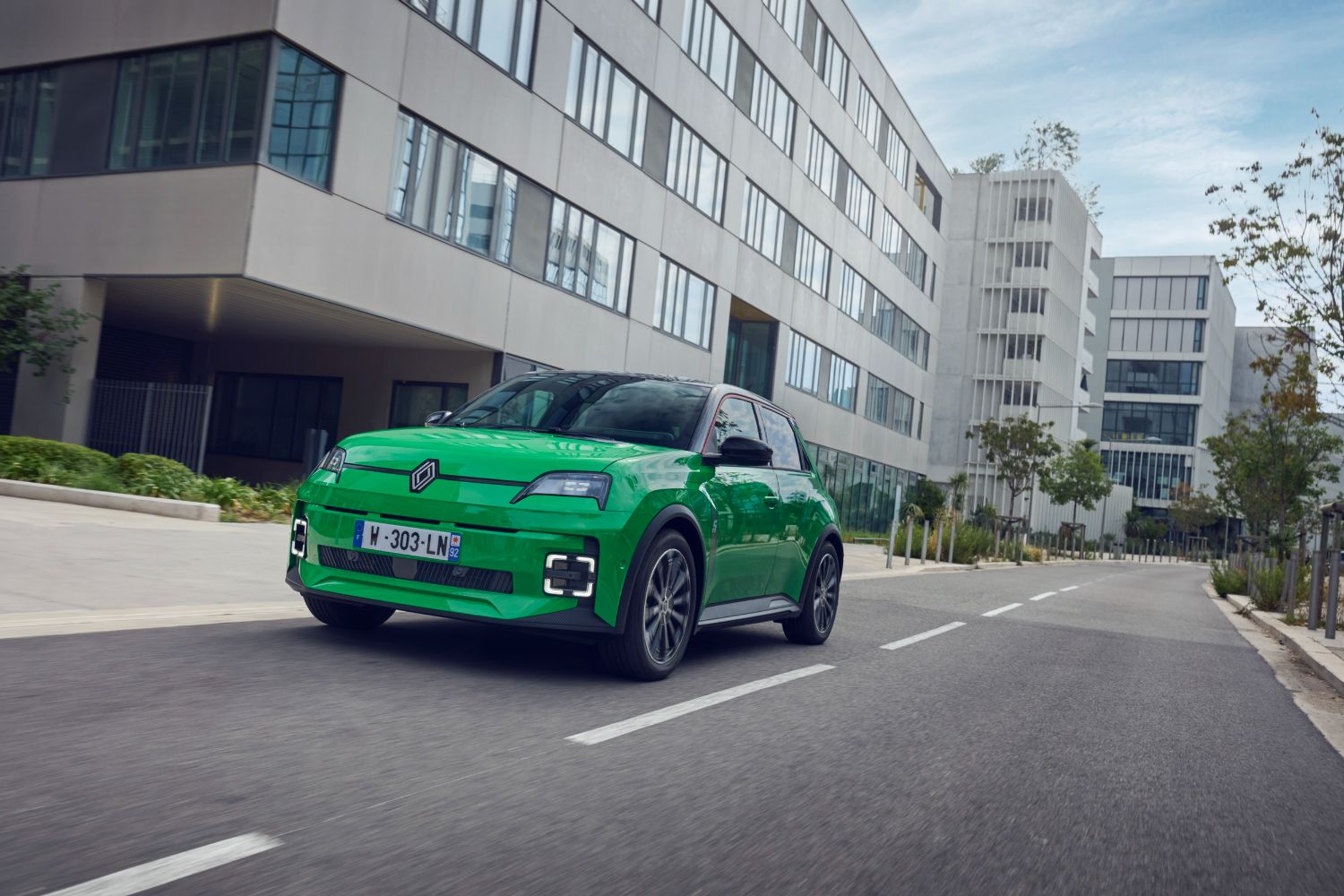 First UK drive: Renault 5 E-Tech. Image by Renault.