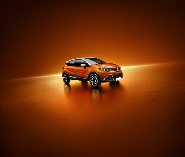 Renault Captur SUV revealed. Image by Renault.