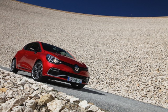 First drive: Clio Renaultsport 200 Turbo. Image by Renault.