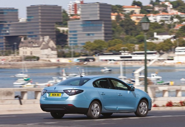 First UK drive: Renault Fluence Z.E. Image by Renault.