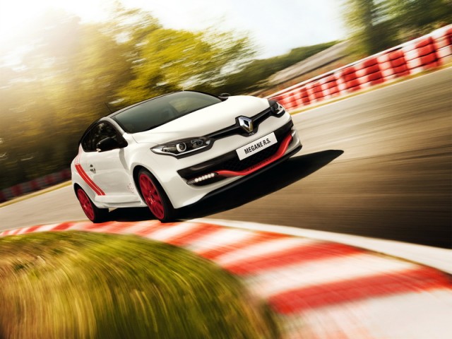 Mgane Trophy-R takes 'Ring record. Image by Renault.