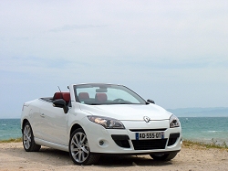 2010 Renault Mgane Coup-Cabriolet. Image by Mark Nichol.