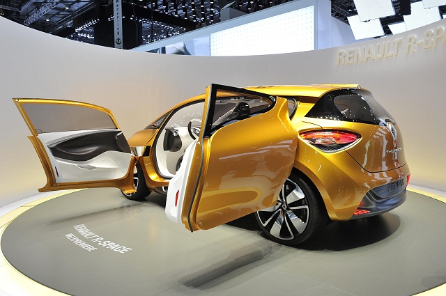 Geneva Motor Show 2011: Renault R-Space concept. Image by Newspress.
