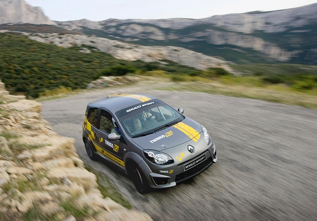 Twingo goes rallying. Image by Renault.