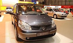 2004 Renault Grand Scenic. Image by www.salon-auto.ch. Click here for a larger image. 2004 Renault Grand Scenic. Image by www.salon-auto.ch.
