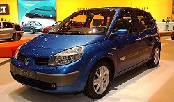 2004 Renault Grand Scenic. Image by www.salon-auto.ch.
