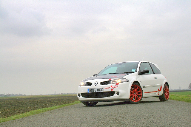 Renault Sport Megane R26.R (2009) review – an all-time great hot