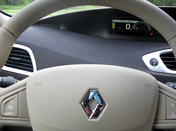 2009 Renault Scenic. Image by Mark Nichol.