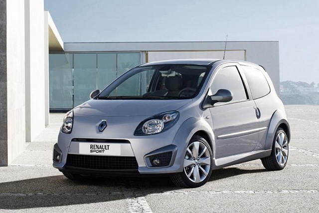 More go for Twingo. Image by Renault.