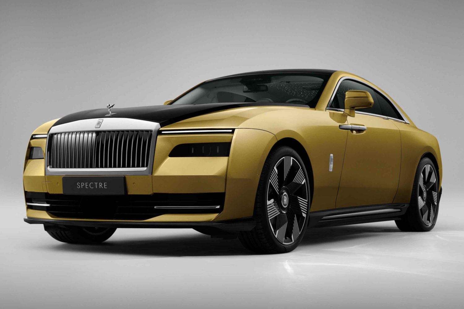 Rolls-Royce Spectre is companys first EV. Image by Rolls-Royce.