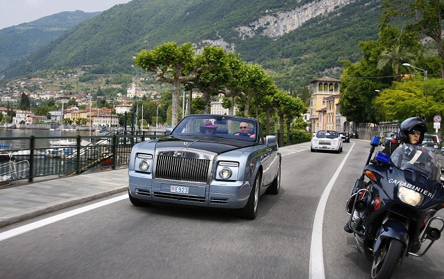 Rolls-Royce escorted by Carabinieri. Image by Rolls-Royce.