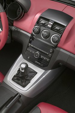 2005 Saturn Sky. Image by Saturn.