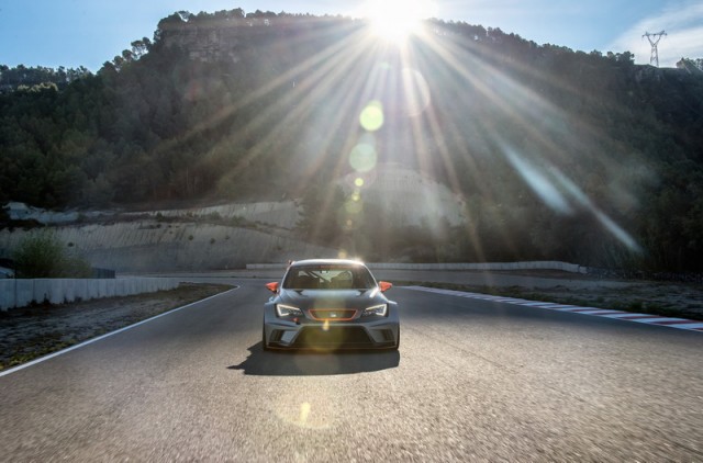 SEAT Leon goes racing. Image by SEAT.