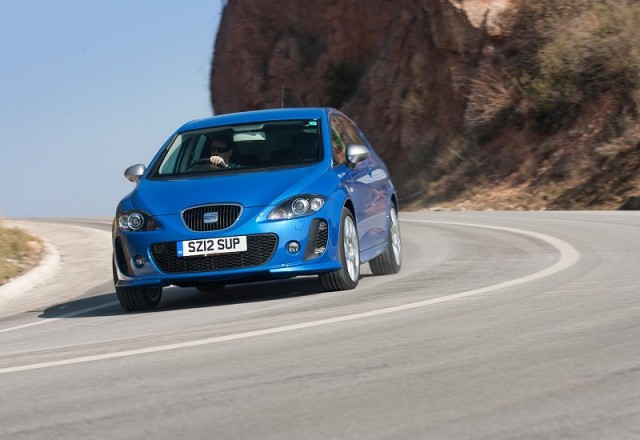 SEAT Leon FR+ Supercopa hits the streets. Image by SEAT.
