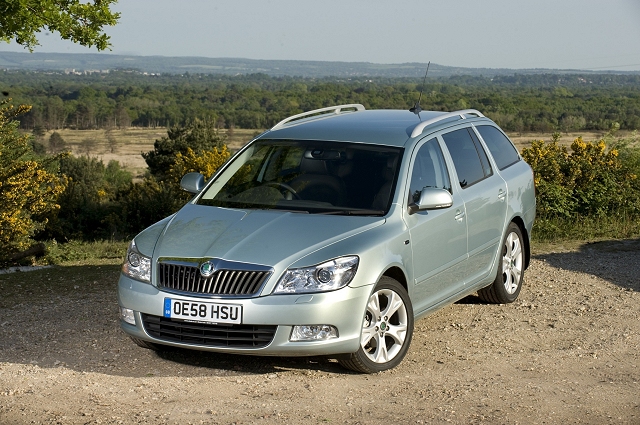 Skoda freshens up the Octavia range. Image by Skoda.