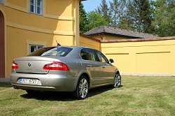 2008 Skoda Superb. Image by Alisdair Suttie.