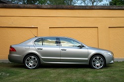 2008 Skoda Superb. Image by Alisdair Suttie.