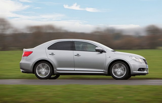 First Drive: Suzuki Kizashi. Image by Suzuki.