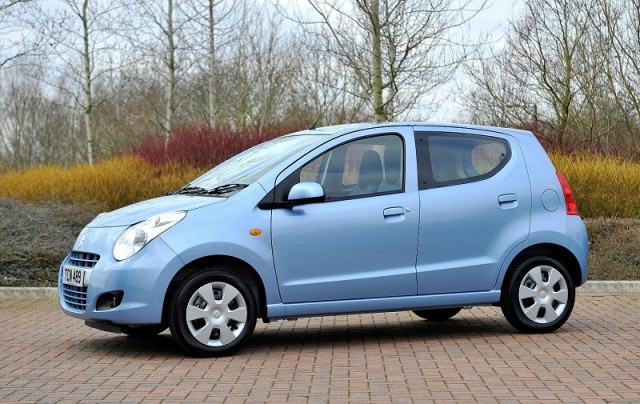 Suzuki Alto comes out to Play. Image by Suzuki.