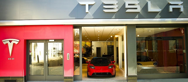 Flagship Tesla showroom opens in London. Image by Tesla.