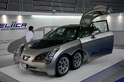 2005 Tokyo Motor Show. Image by Shane O' Donoghue. Click here for a larger image. 2005 Tokyo Motor Show. Image by Shane O' Donoghue.