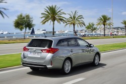 2013 Toyota Auris Touring Sports. Image by Toyota.