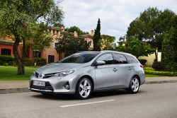 2013 Toyota Auris Touring Sports. Image by Toyota.