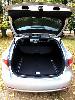 2009 Toyota Avensis Tourer. Image by Dave Jenkins.