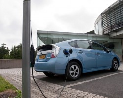 2012 Toyota Prius plug-in. Image by Toyota.