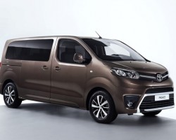 2016 Toyota Proace. Image by Toyota.