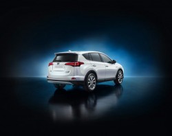 2015 Toyota RAV4 Hybrid. Image by Toyota.