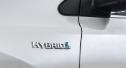 2016 Toyota RAV4 Hybrid. Image by Toyota.