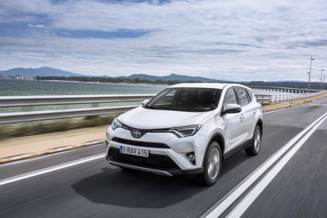 First drive: Toyota RAV4 Hybrid. Image by Toyota.