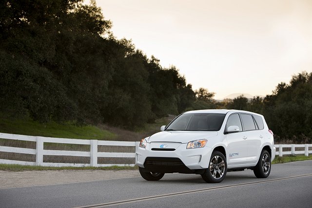 LA Auto Show 2010: Toyota RAV4 EV. Image by Toyota.