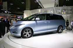 2005 Toyota Estima Hybrid concept. Image by Shane O' Donoghue. Click here for a larger image. 2005 Toyota Estima Hybrid concept. Image by Shane O' Donoghue.