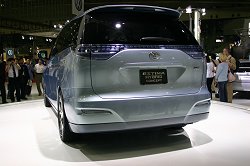 2005 Toyota Estima Hybrid concept. Image by Shane O' Donoghue.