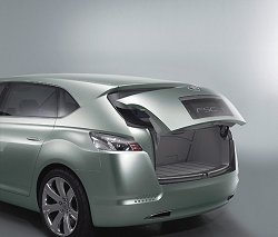 2005 Toyota FSC concept. Image by Toyota.