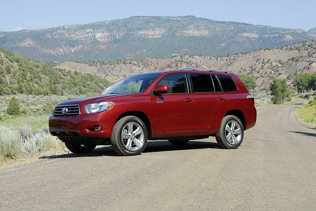 New Toyota Highlander launched in US. Image by Paul Shippey.