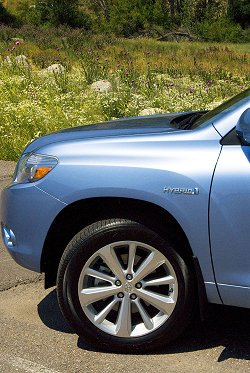 2007 Toyota Highlander. Image by Paul Shippey.