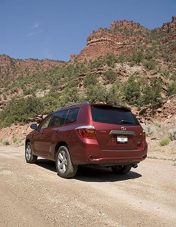 2007 Toyota Highlander. Image by Paul Shippey.