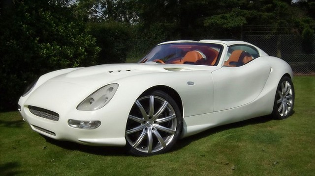 Trident launches green supercar. Image by Trident.