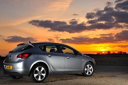 2010 Vauxhall Astra. Image by Max Earey.