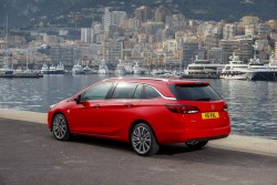 2016 Vauxhall Astra Sports Tourer. Image by Vauxhall.