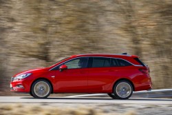 2016 Vauxhall Astra Sports Tourer. Image by Vauxhall.