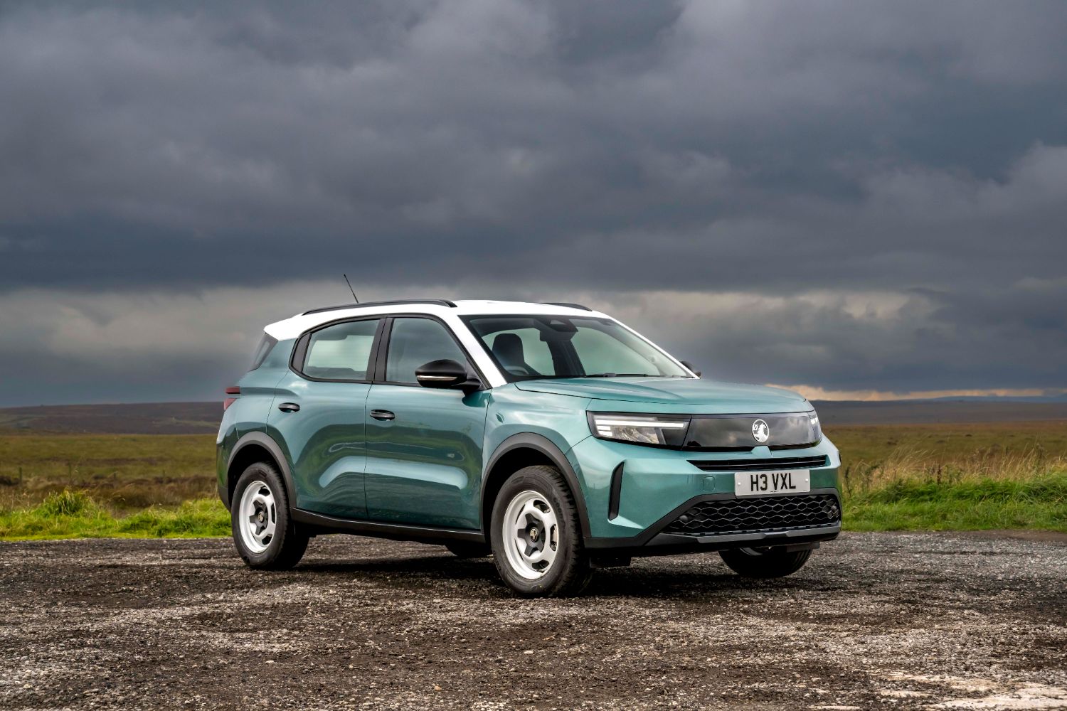 2026 Vauxhall Frontera Hybrid 145 Design UK test. Image by Vauxhall.